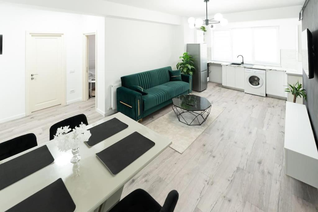 Apartament Markos スチャヴァ エクステリア 写真